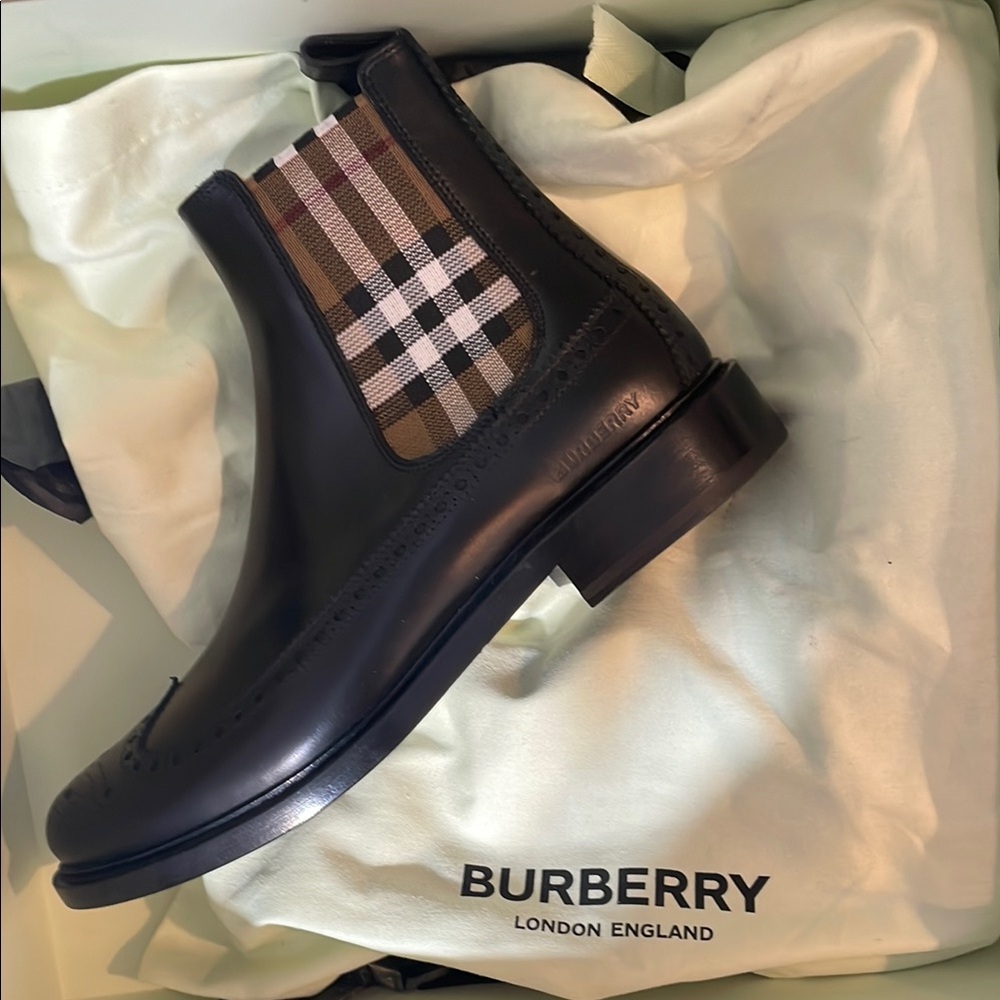 Burberry Black and Brown Chelsea Boots with Signature Check